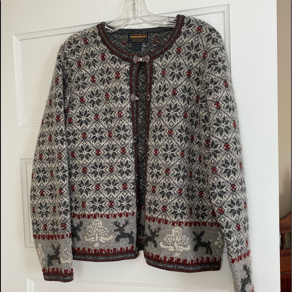 Vintage Woolrich Clasp Sweater. Clasps To The Bot… - image 1